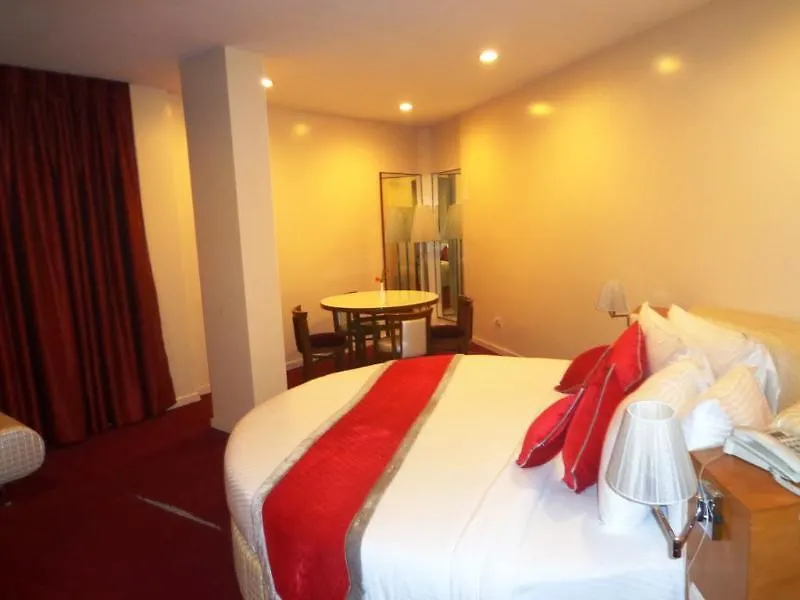 Airport Hotel Noratan Palace New Delhi
