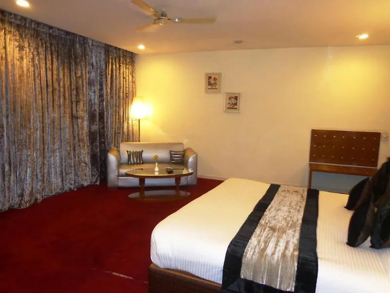 Airport Hotel Noratan Palace New Delhi
