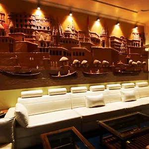 https://petals-guest-house.hotels-varanasi.com