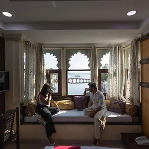 https://hide-in-a-lake-view-boutique.udaipurhotels.org